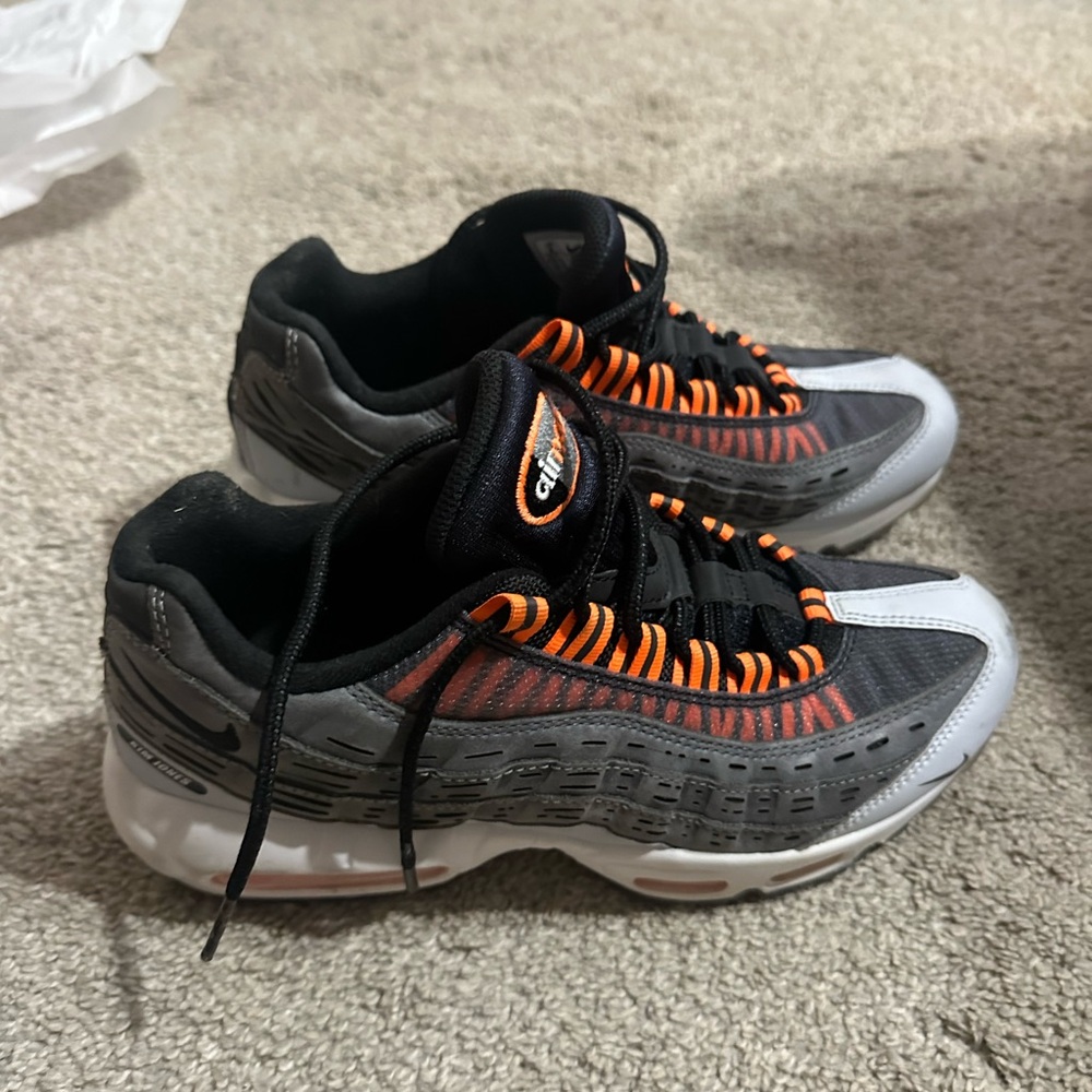 NIKE AIR MAX 95 / KIM JONES Nike Air Max 95 - Black, Orange, and Gray